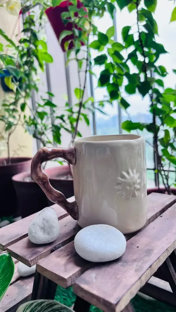 Tree style handle Cup